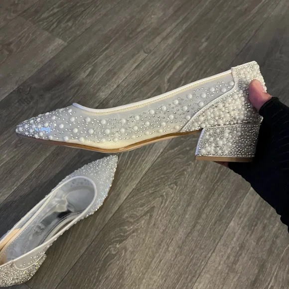 Pearl White Wedding Shoes - Block Heel - Picture 3 of 5